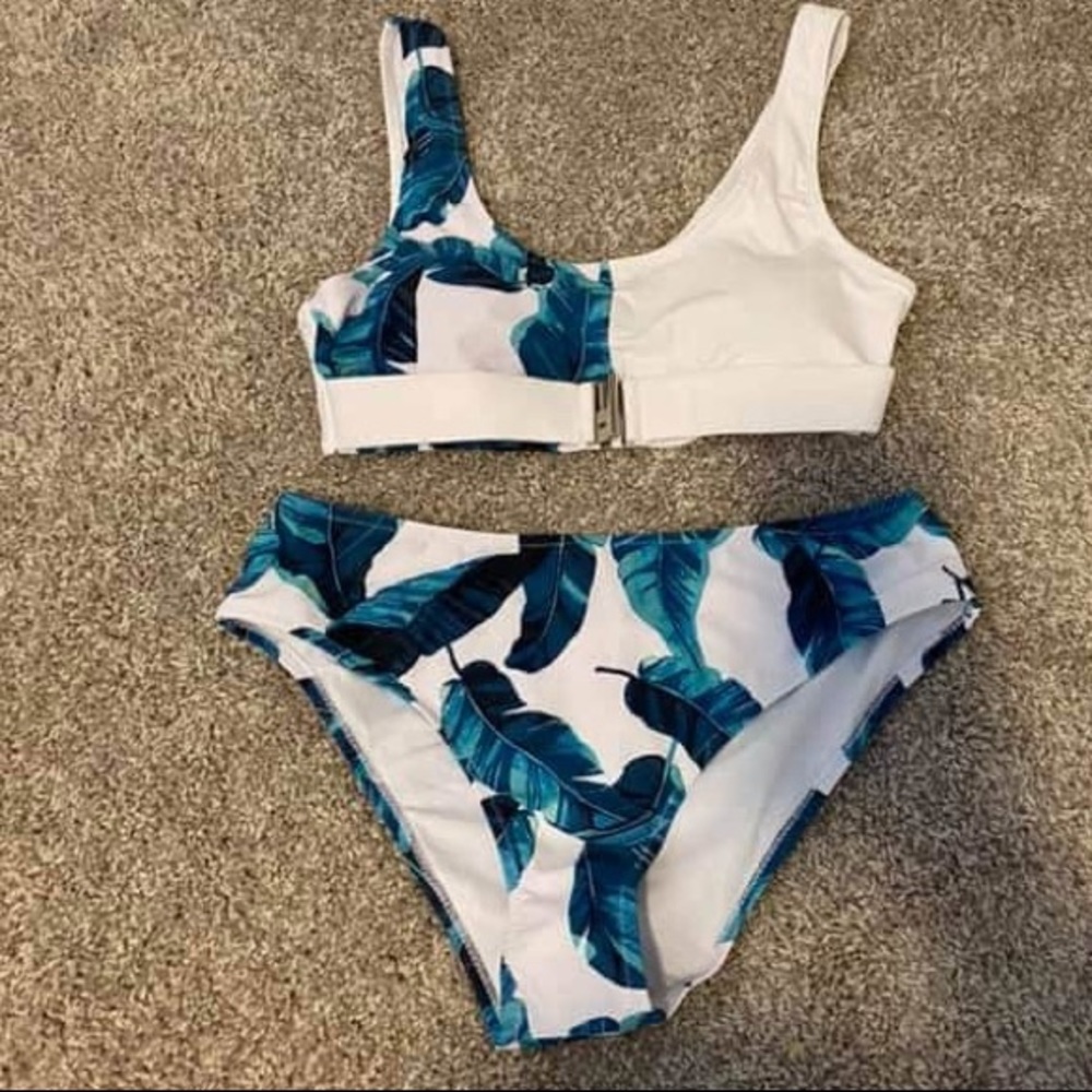 NWOT Shein Highwaisted Bikini Set